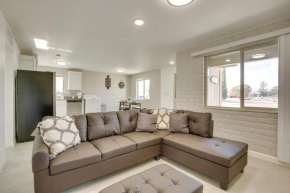 Updated El Paso Home - 14 Mi to Downtown!